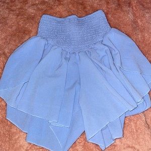 Blue flows preppy shorts